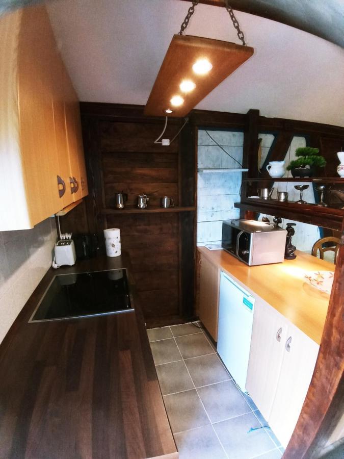 Apartments Pomjan Pogled Na Gore Ngoại thất bức ảnh